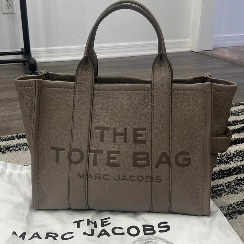 Marc Jacobs Medium Tote